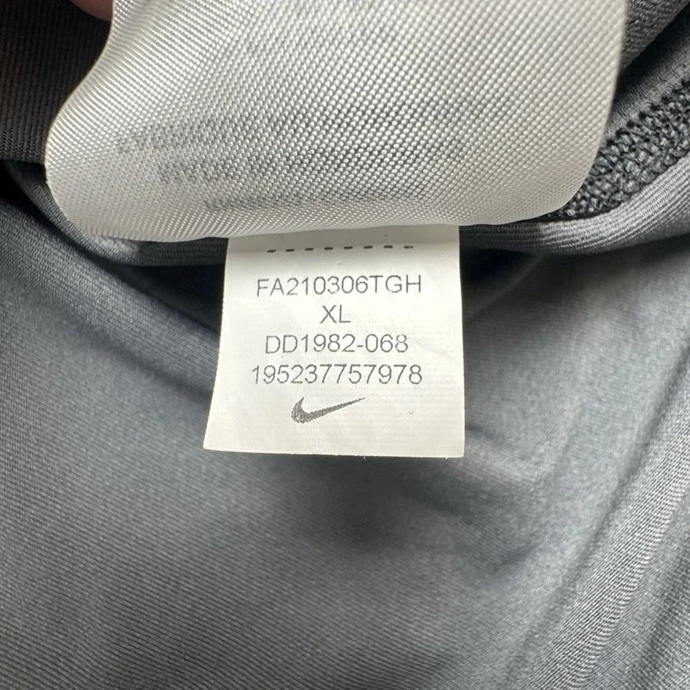 Nike Pro Dri-Fit Shirt Mens XL Gray‎ Stretch Short Sleeve Slim Fit Crew Neck